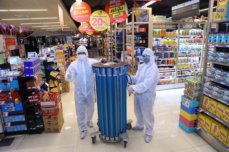 Another level of innovative service!!! Central Food Hall becomes the first supermarket to introduce disinfection robot using UV-C light to reduce the spread of COVID-19
