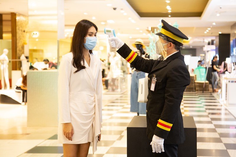 “ห้างเซ็นทรัล” เตรียมความพร้อมเปิด 23 สาขาทั่วประเทศ อีกครั้ง ชูคอนเซ็ปต์ “ห้างเซ็นทรัล สะอาด ปลอดภัย อุ่นใจ เสมือนอยู่บ้าน” ด้วย 5 หัวข้อหลัก 26 มาตรการเข้ม  ในกรณีที่ภาครัฐประกาศให้เปิดบริการห้างสรรพสินค้า