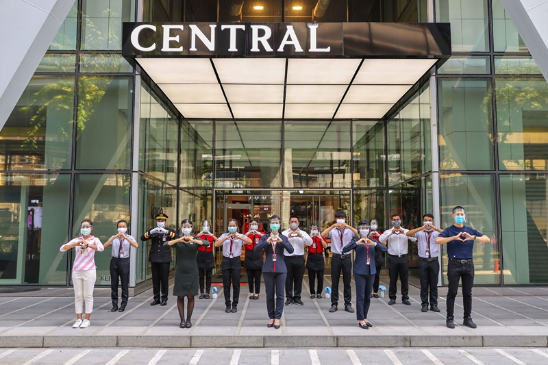 Central and Robinson Department Stores deliver an omnichannel service  ‘Central & Robinson With You during Covid-19’ with 4 core strategies to help take care of the customers during the new wave of COVID-19 outbreaks