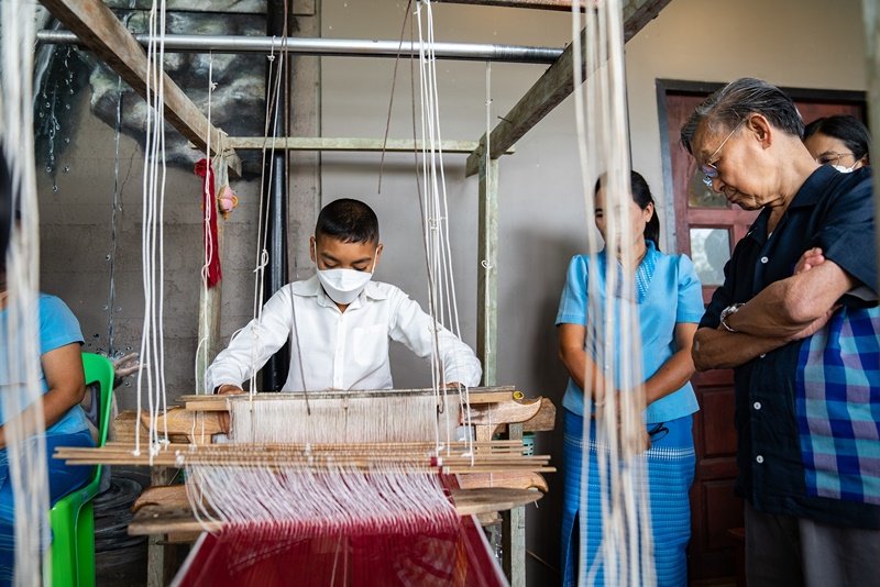 "Central Tham'' makes progress toward its mission in Trang. Carries on ancient textiles to develop a community-based tourism model, supports education, and creates jobs for people with disabilities. Aims to generate income for the community