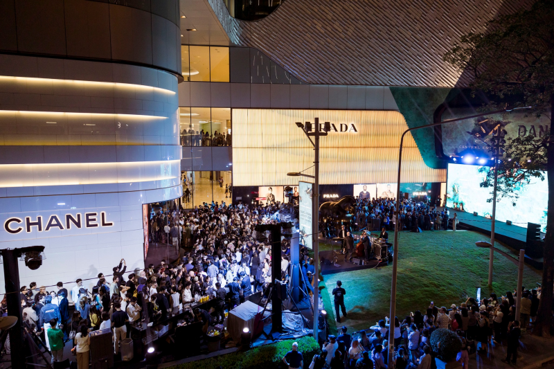 Central Embassy, celebrates its 10th anniversary with a world-class immersive presentation —the first of its kind in Thailand—by renowned artist Daniel Arsham