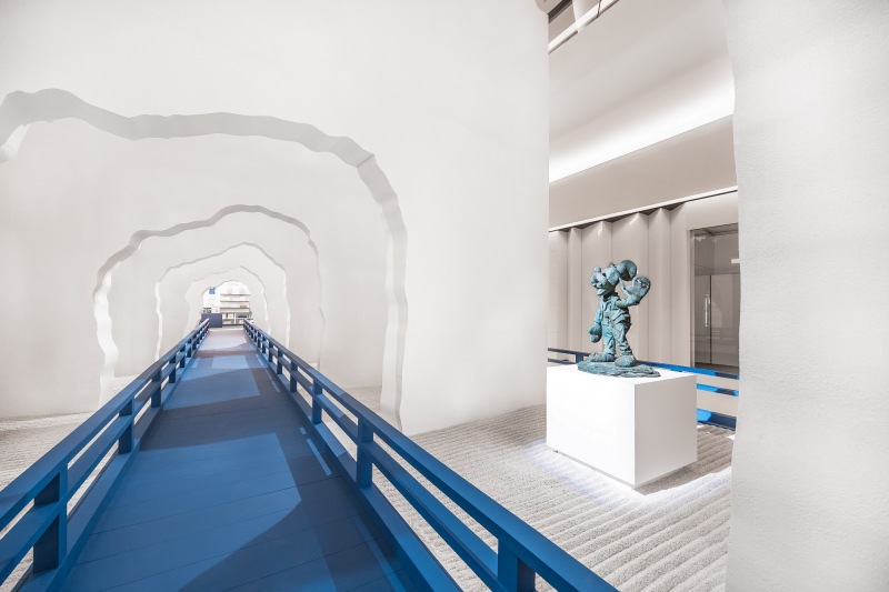 Central Embassy, celebrates its 10th anniversary with a world-class immersive presentation —the first of its kind in Thailand—by renowned artist Daniel Arsham