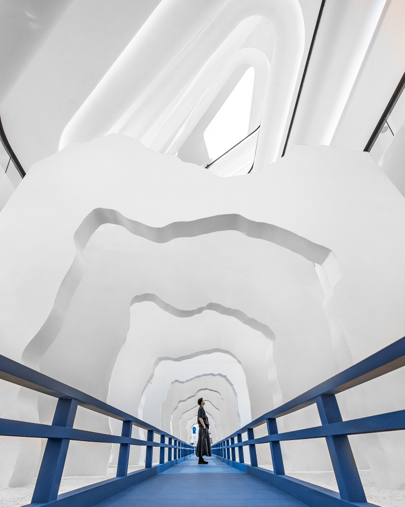 Central Embassy, celebrates its 10th anniversary with a world-class immersive presentation —the first of its kind in Thailand—by renowned artist Daniel Arsham