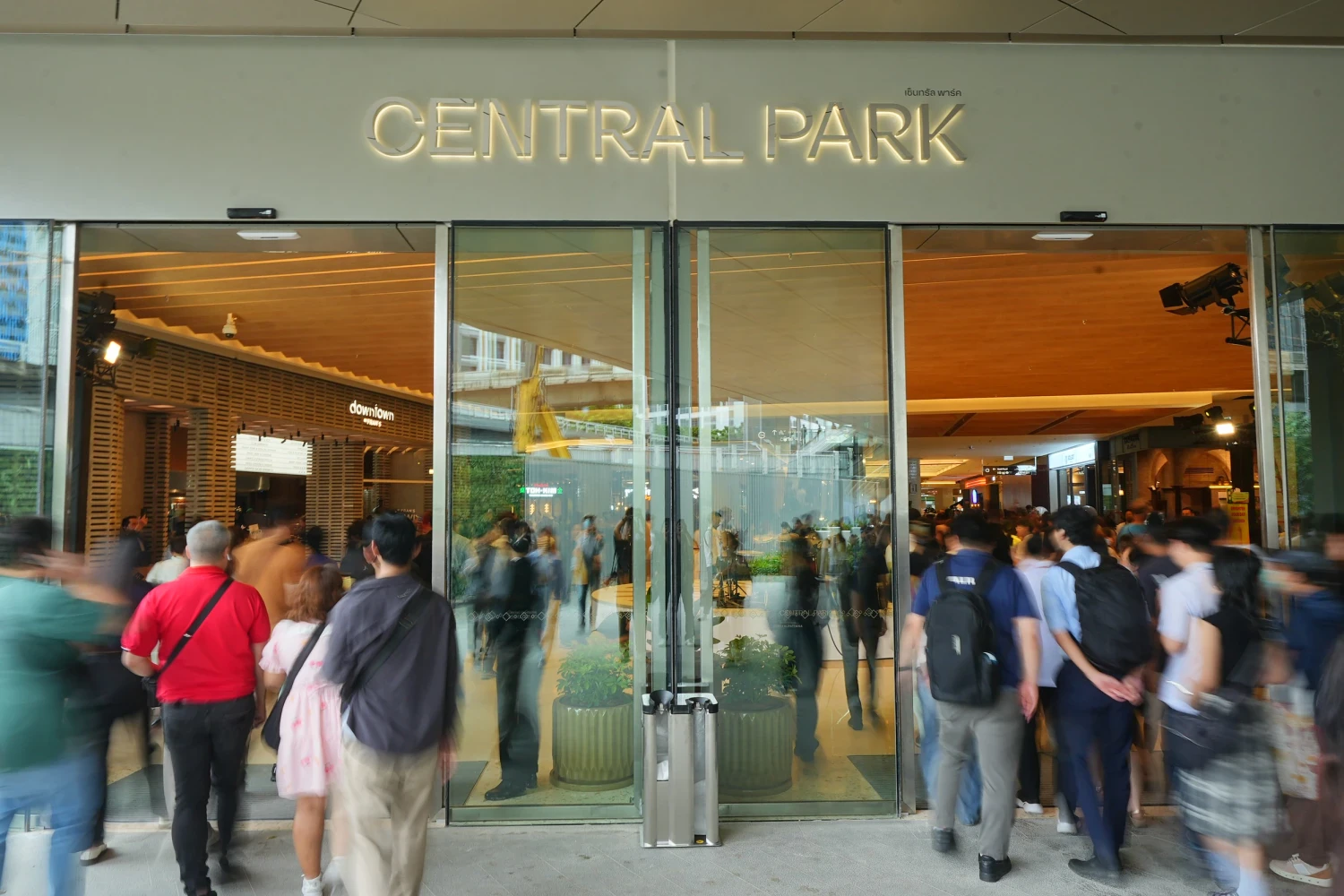 ที่สุดของกรุงเทพฯ เปิดแล้ว Central Park แลนด์มาร์กระดับโลกแห่งใหม่ ยกระดับทุกมิติไลฟ์สไตล์คนเมืองผสานธรรมชาติอย่างสมบูรณ์แบบ