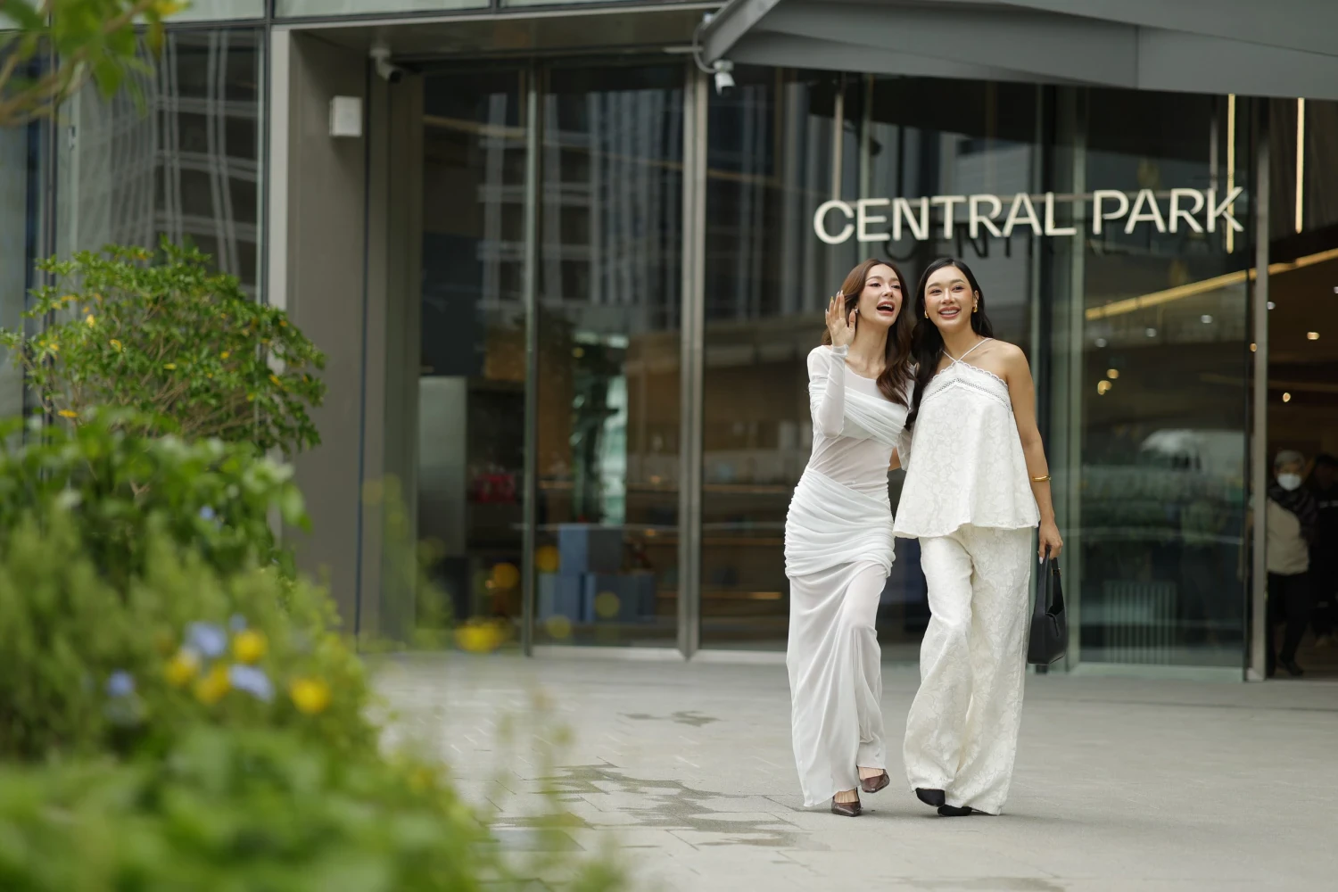 ที่สุดของกรุงเทพฯ เปิดแล้ว Central Park แลนด์มาร์กระดับโลกแห่งใหม่ ยกระดับทุกมิติไลฟ์สไตล์คนเมืองผสานธรรมชาติอย่างสมบูรณ์แบบ