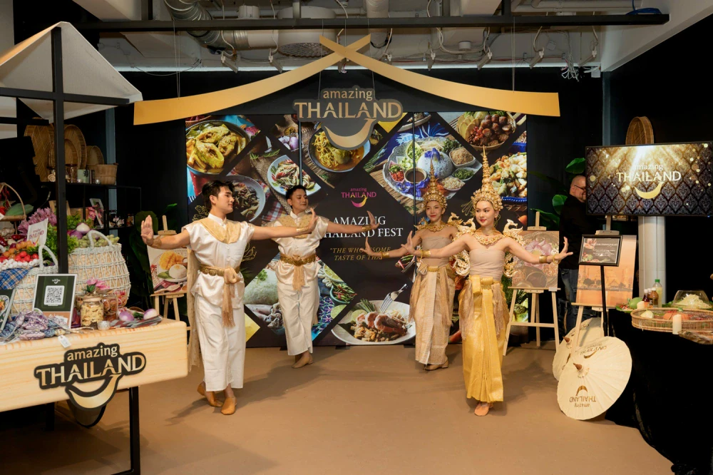 กลุ่มเซ็นทรัล ผนึกกำลัง ททท. นำเสนอเอกลักษณ์ไทย  ณ ห้างสรรพสินค้าคาเดเว กรุงเบอร์ลิน พร้อมต่อยอดความร่วมมือในยุโรปและเอเชีย