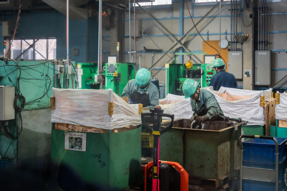 AIS Joins Forces with Central Group and Japan Airlines to Take Campaign Winners on a Learning Journey to Japan Exploring a Global E-Waste Recycling Model for a Sustainable Future